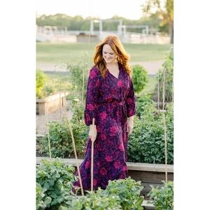 The Pioneer Woman Ruffle Neck Midi Dress – “Romantic Blooms”, Size Small (4-6)